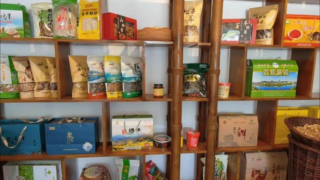 荷塘、精品民宿…安康這個(gè)村夏日好風(fēng)光! || 文明安康